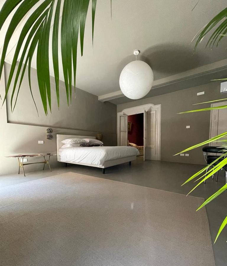 Torre Dell'Angelo B&B Desenzano del Garda Exterior foto